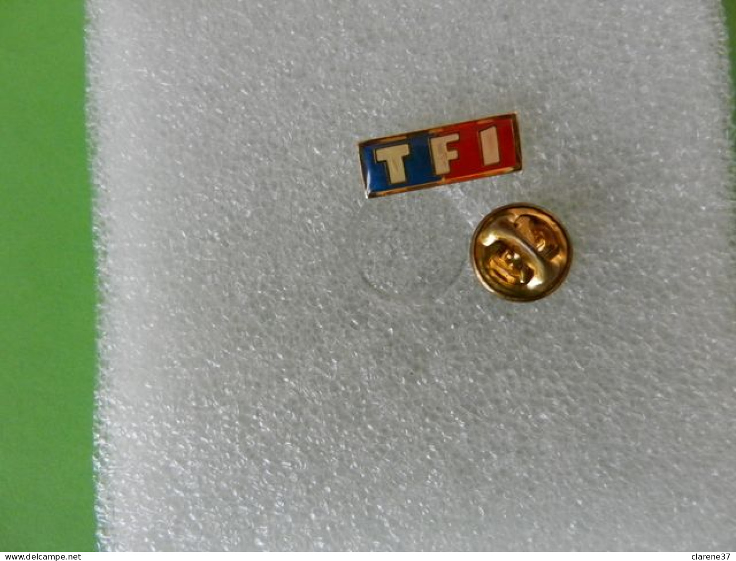 PIN 'S  TF1 - Non Classés