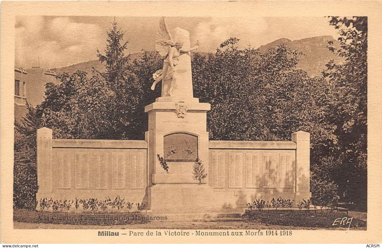 MILLIAU Parc De La Victoire Monument Aux Morts 8(scan Recto-verso) MA1460 - Millau