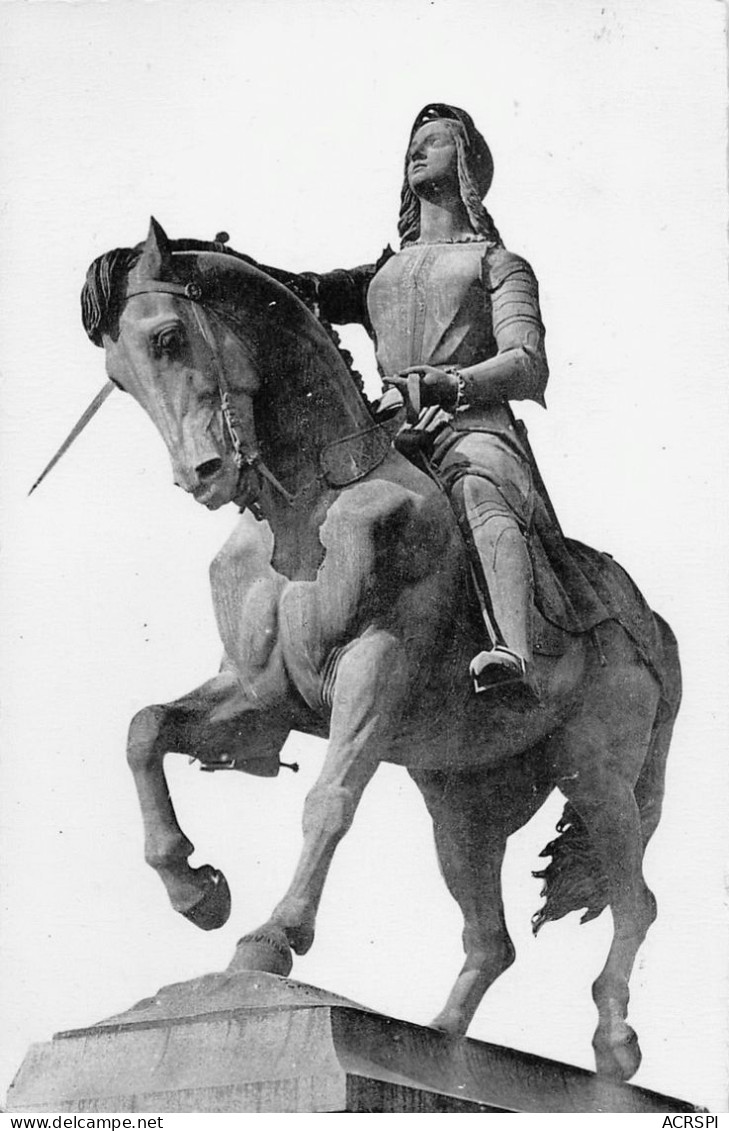 ORLEANS  Statue De JEANNE D' ARC  Par Foyatier 30 (scan Recto Verso)MA1490TER - Orleans