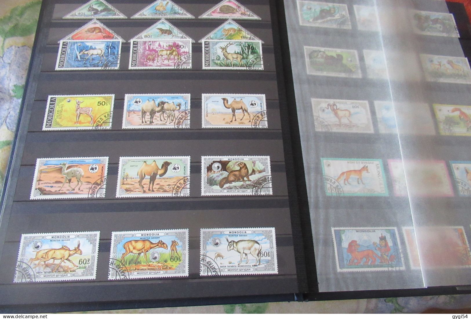 thème FAUNE TIMBRES 1ER CHOIX  DANS CE CLASSEUR