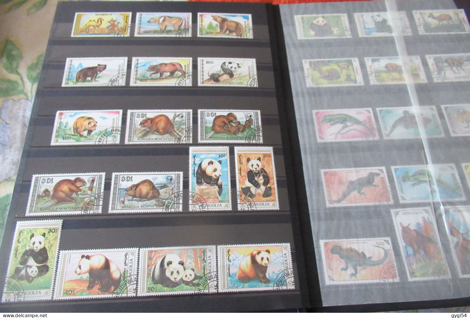 thème FAUNE TIMBRES 1ER CHOIX  DANS CE CLASSEUR