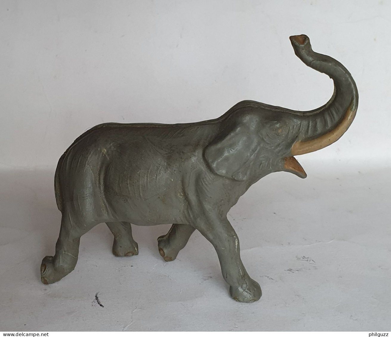 Très Bel FIGURINE ELEPHANT EN PLASTIQUE CREUX 50's - Altri & Non Classificati