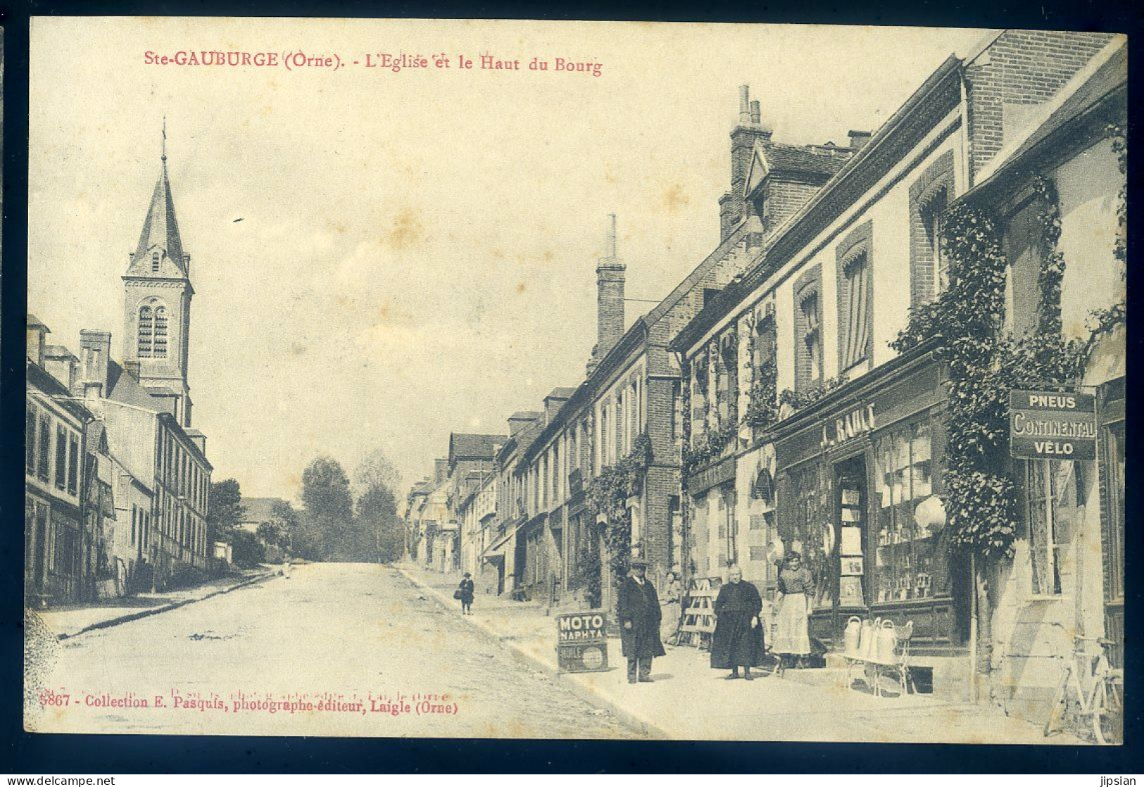 Cpa Du 61 Ste Gauburge -- L' église Et Le Haut Du Bourg    STEP109 - Other & Unclassified