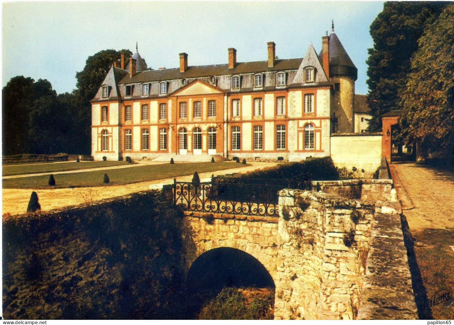 (45)  MALESHERBES (Loiret)  Le Château  Il Appartient Aux Graville  Aux Entragues Puis Aux Lamoignon - Malesherbes