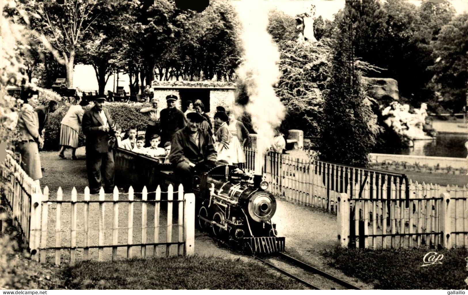 ORLEANS LE PARC PASTEUR LE TRAIN MINIATURE - Orleans