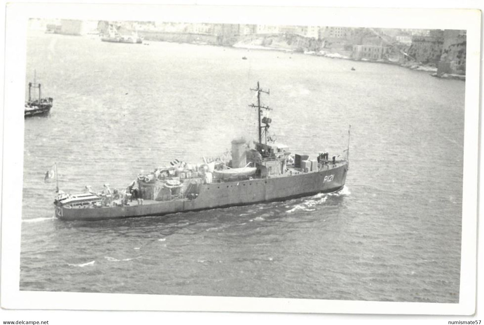 Carte-Photo Bateau De Guerre P121 - Warship - Photo Anthony & Joseph Pavia - Valletta - Malta - La Valette - Malte - Warships