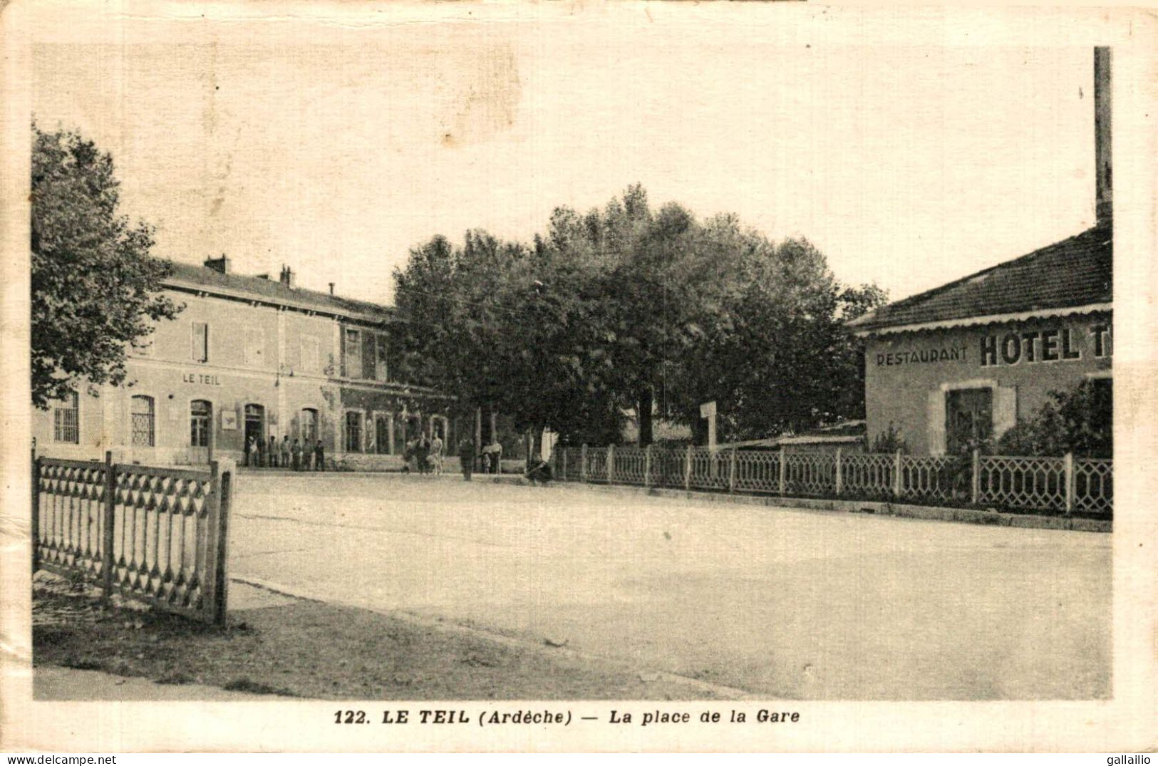 LE TEIL LA PLACE DE LA GARE - Le Teil