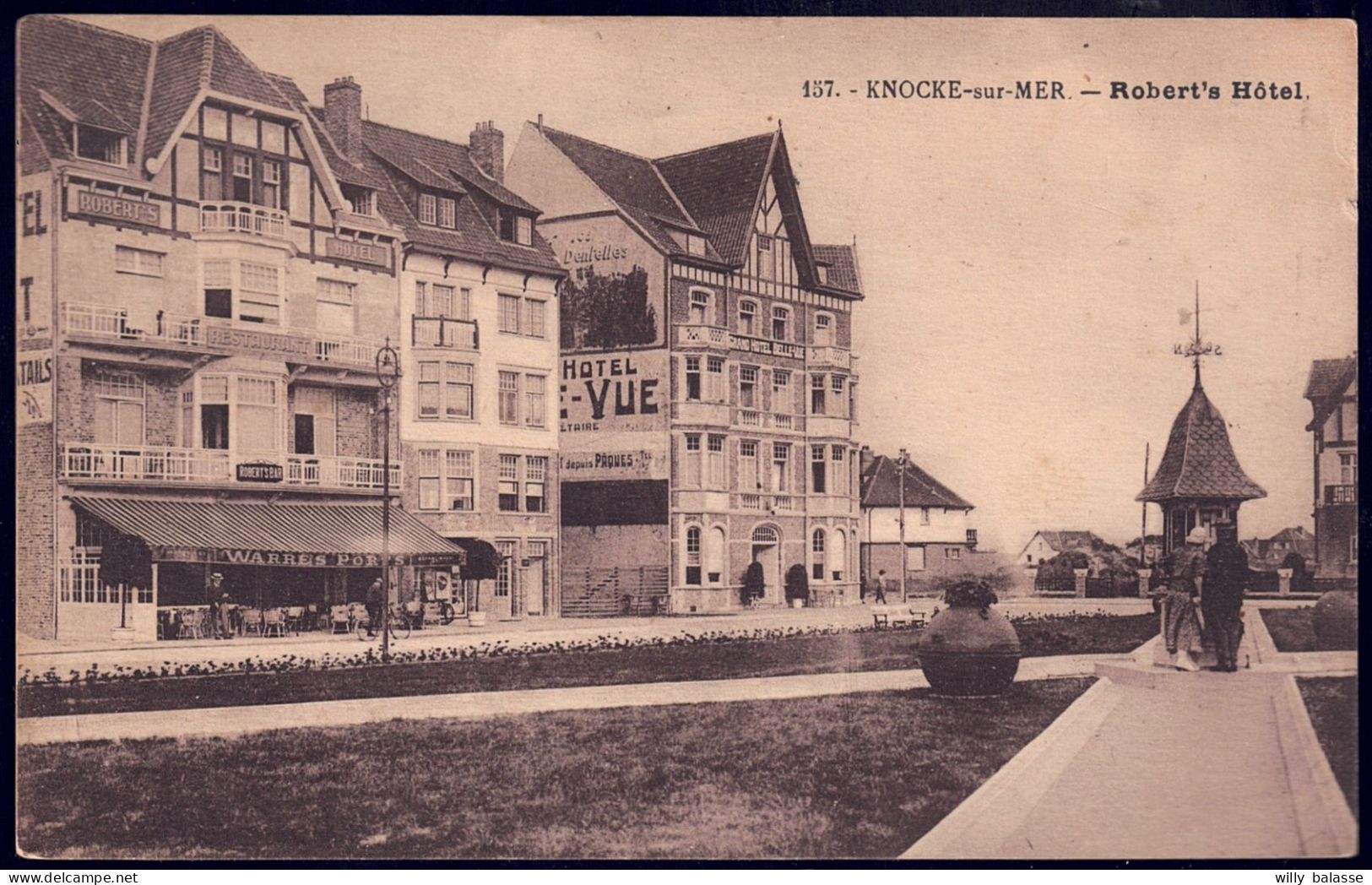 +++ CPA - KNOKKE - KNOCKE - Robert's Hôtel  // - Knokke