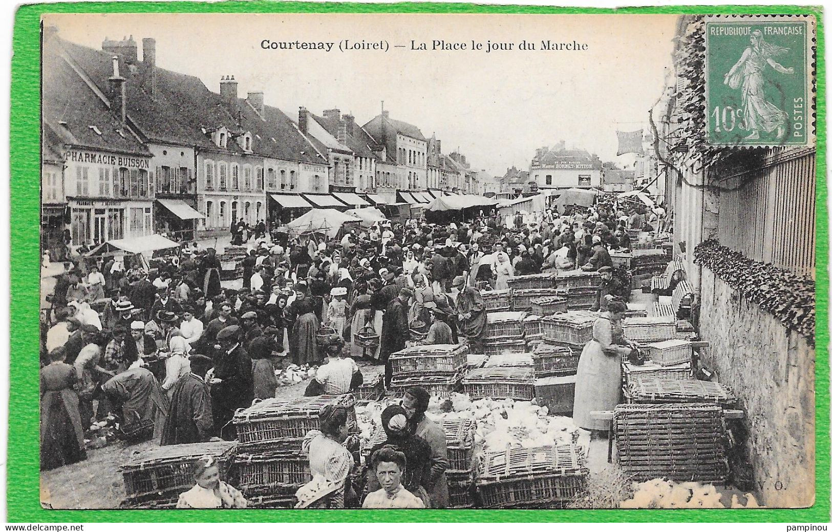 45 COURTENAY - Place Jour Du Marché - Animée - Courtenay