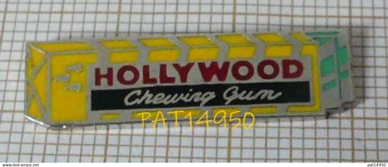 PAT14950 HOLLYWOOD CHEWING GUM Paquet JAUNE En Version EGF - Marche