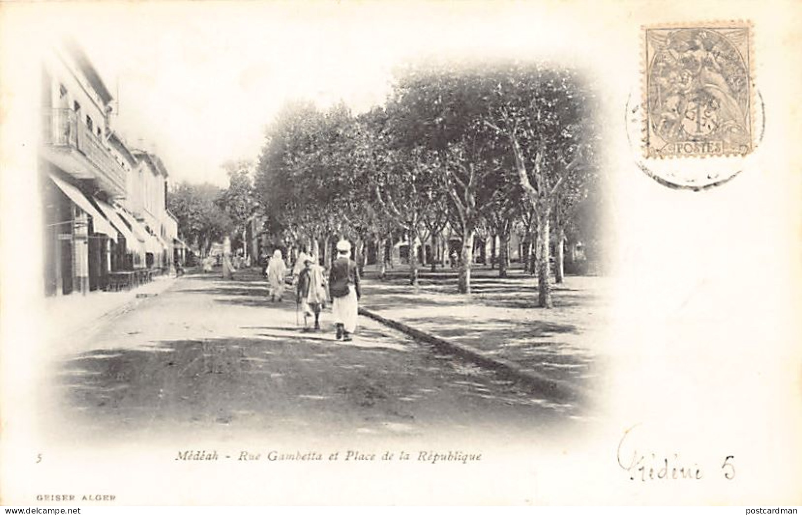 MEDEA - Place De La République Et Rue Gambetta - Médéa