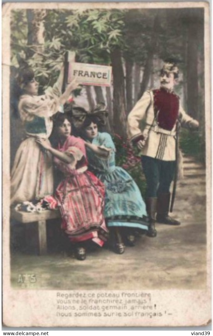 CPA. -  Trois Femmes Françaises Au Pot Frontière France Allemagne. Avec Un Militaire Germain. Années 1900 -  1910 - Women