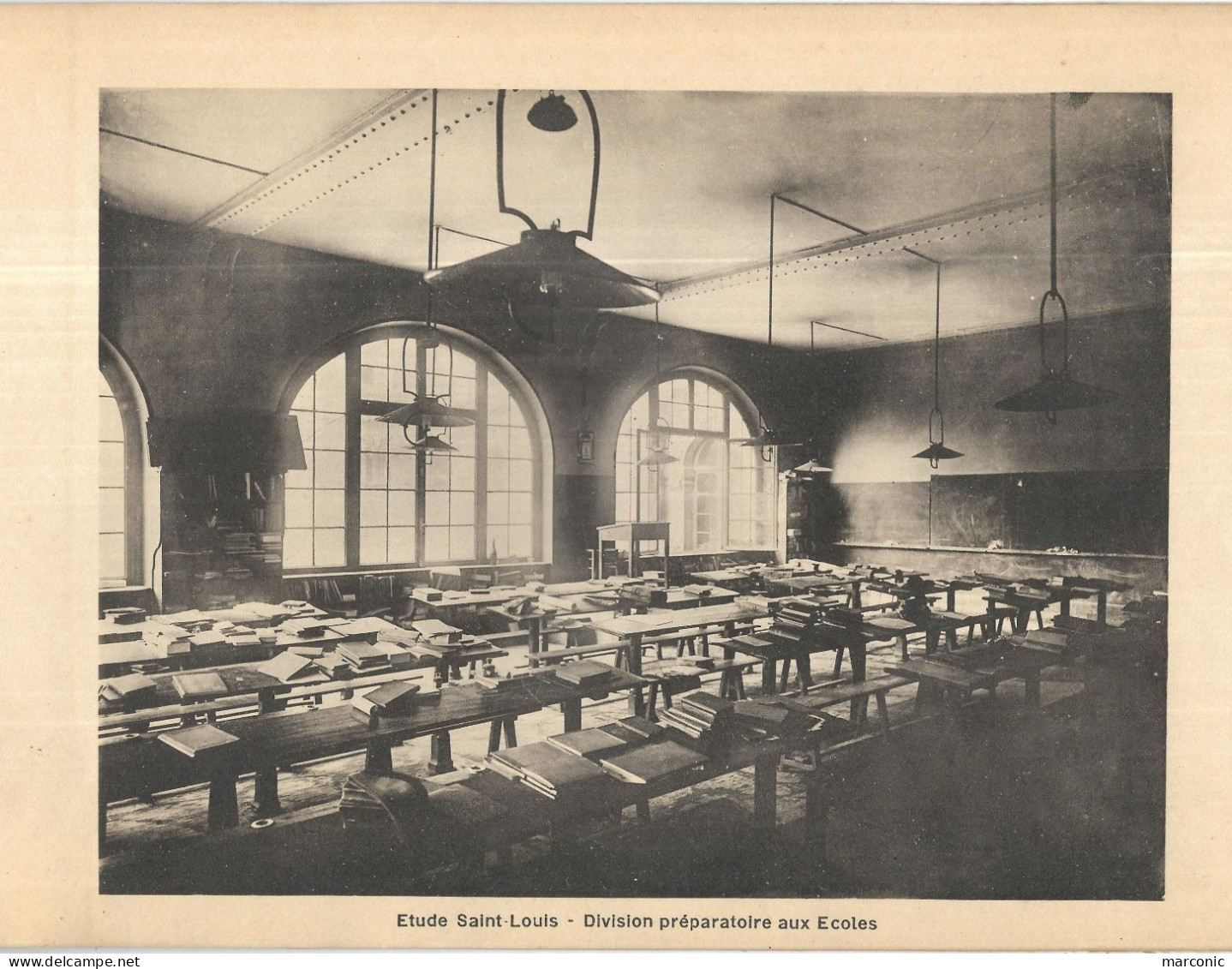 Livret L'ECOLE MASSILLON, Paris - 26 Photos Sous Serpente - 1901-1940