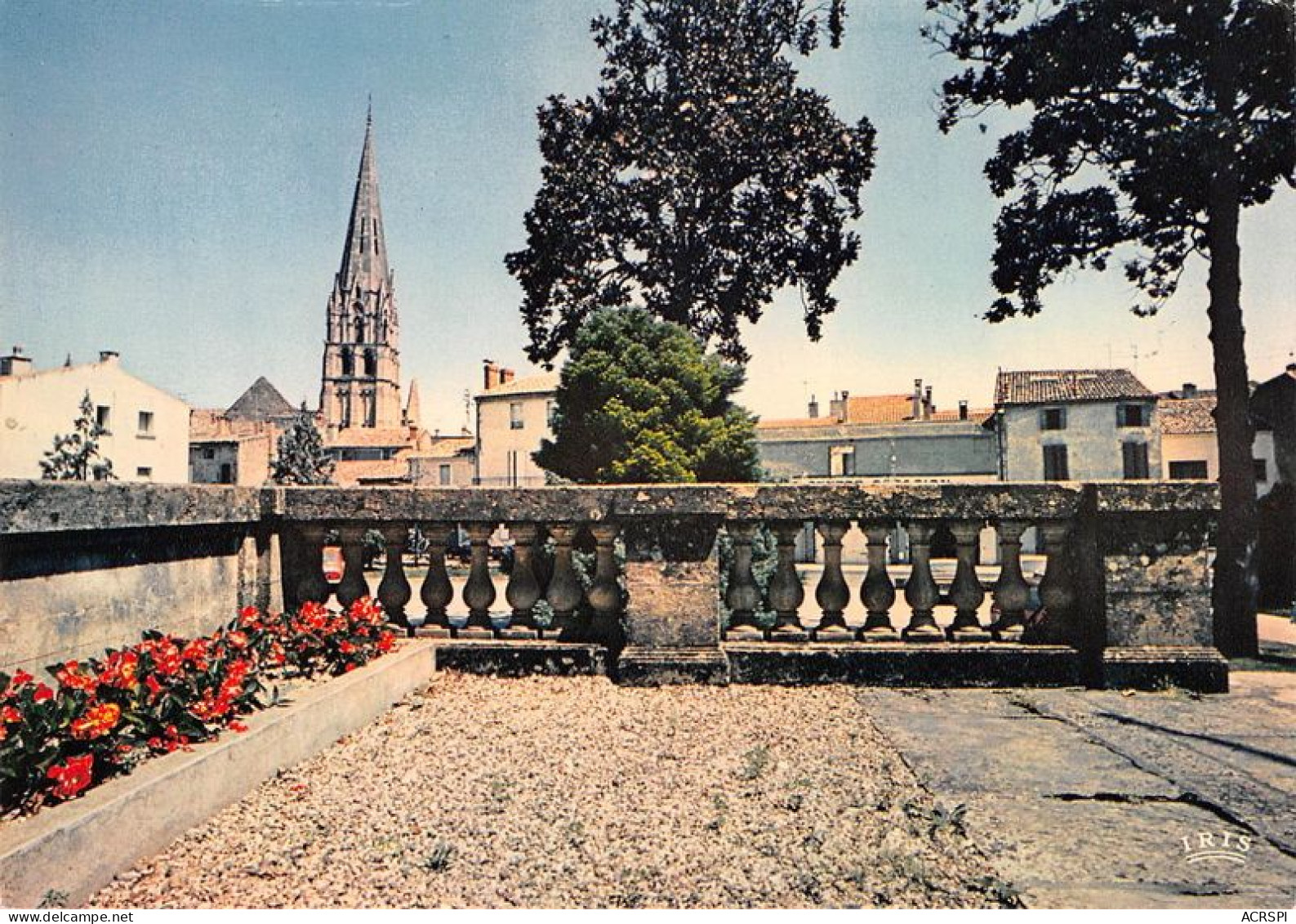 LANGON L Eglise Depuis Lle Sjardins De La Prefecture 26(scan Recto-verso) MA1573 - Langon