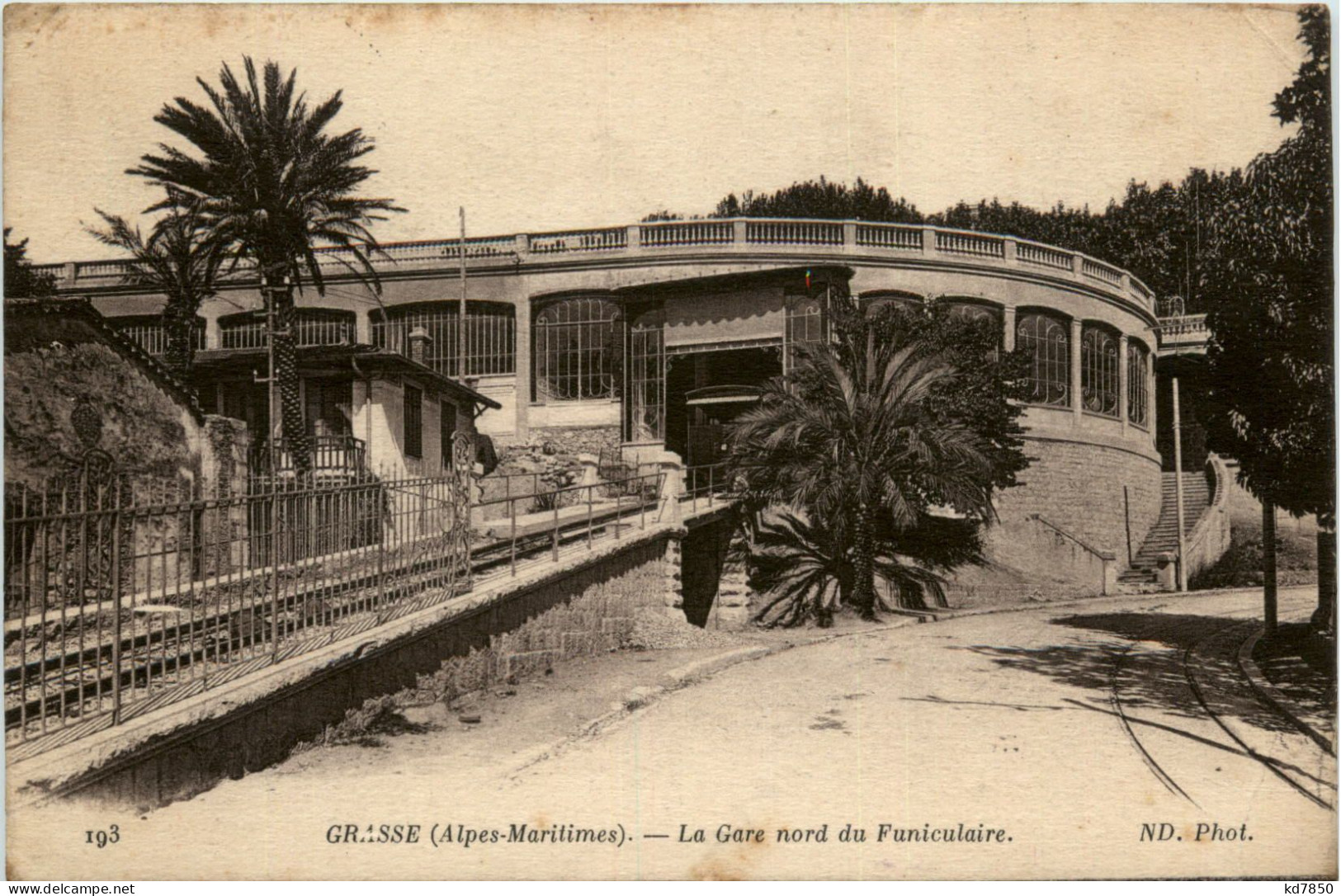 Grasse, La Gare Nord Du Funiculaire - Grasse