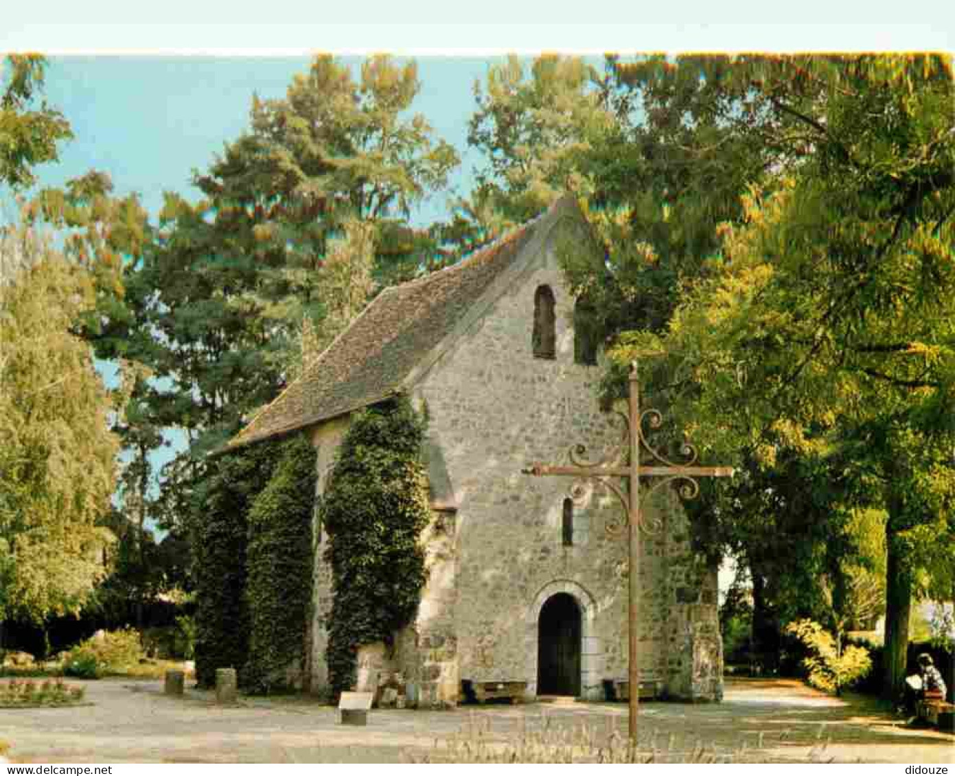 91 - Milly La Foret - Chapelle Saint Blaise - CPM - Voir Scans Recto-Verso - Milly La Foret