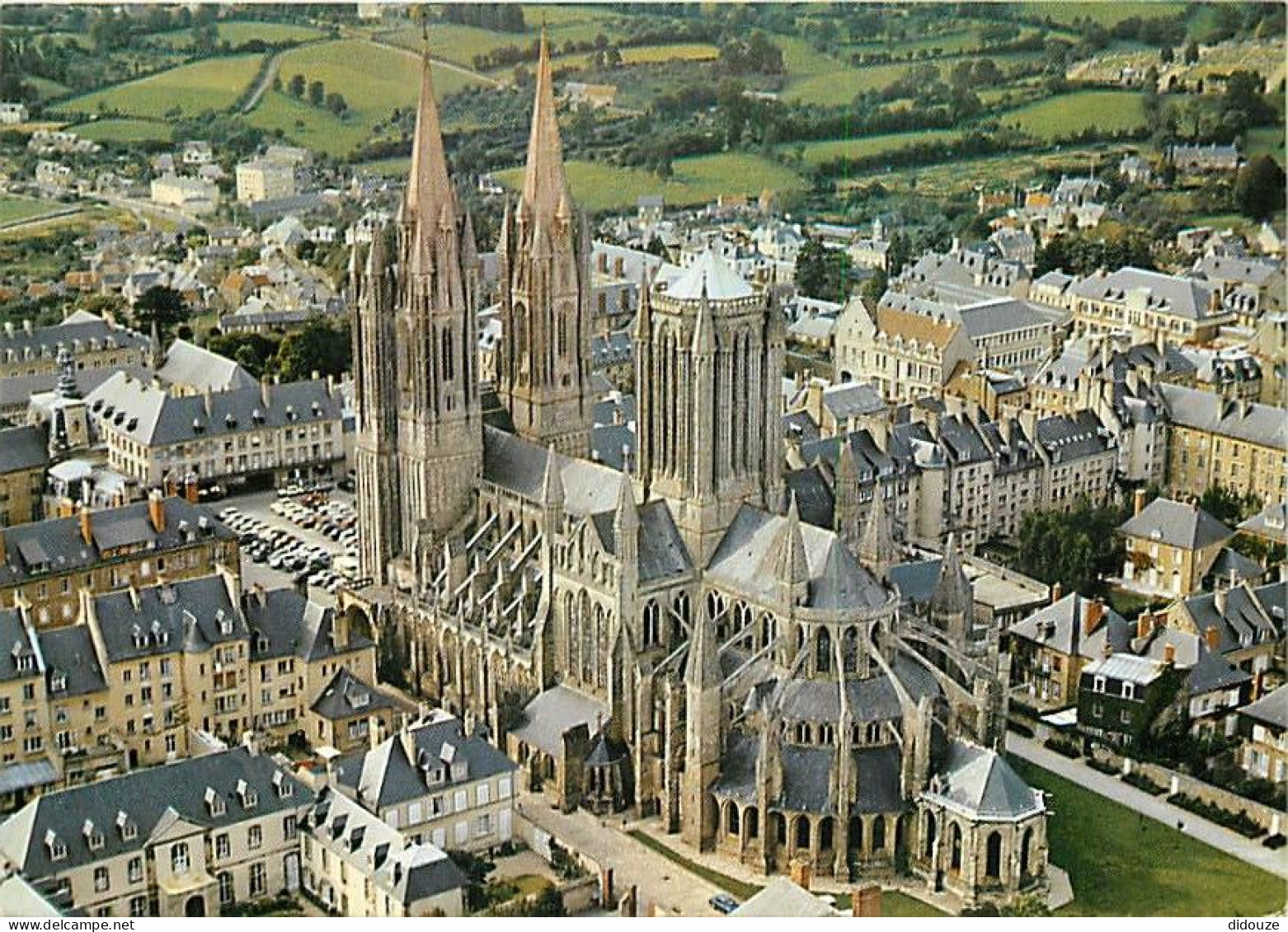 50 - Coutances - La Cathédrale Notre Dame - CPM - Voir Scans Recto-Verso - Coutances