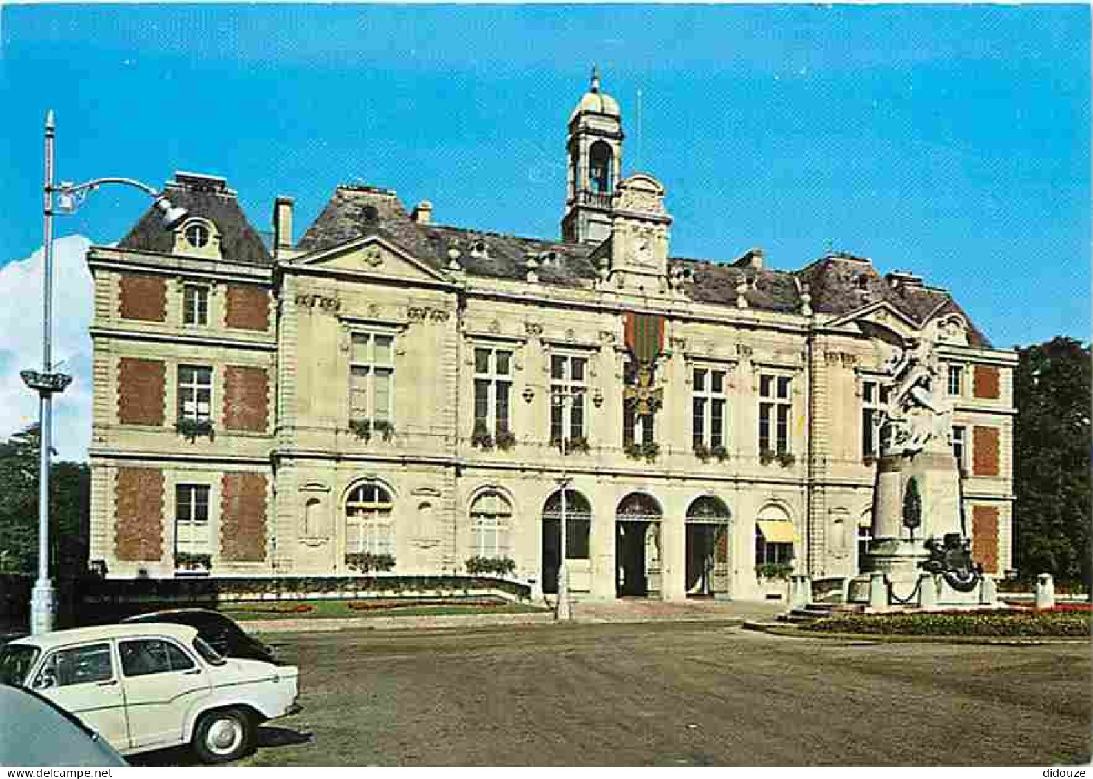 Automobiles - Elbeuf - La Mairie - CPM - Voir Scans Recto-Verso - Toerisme