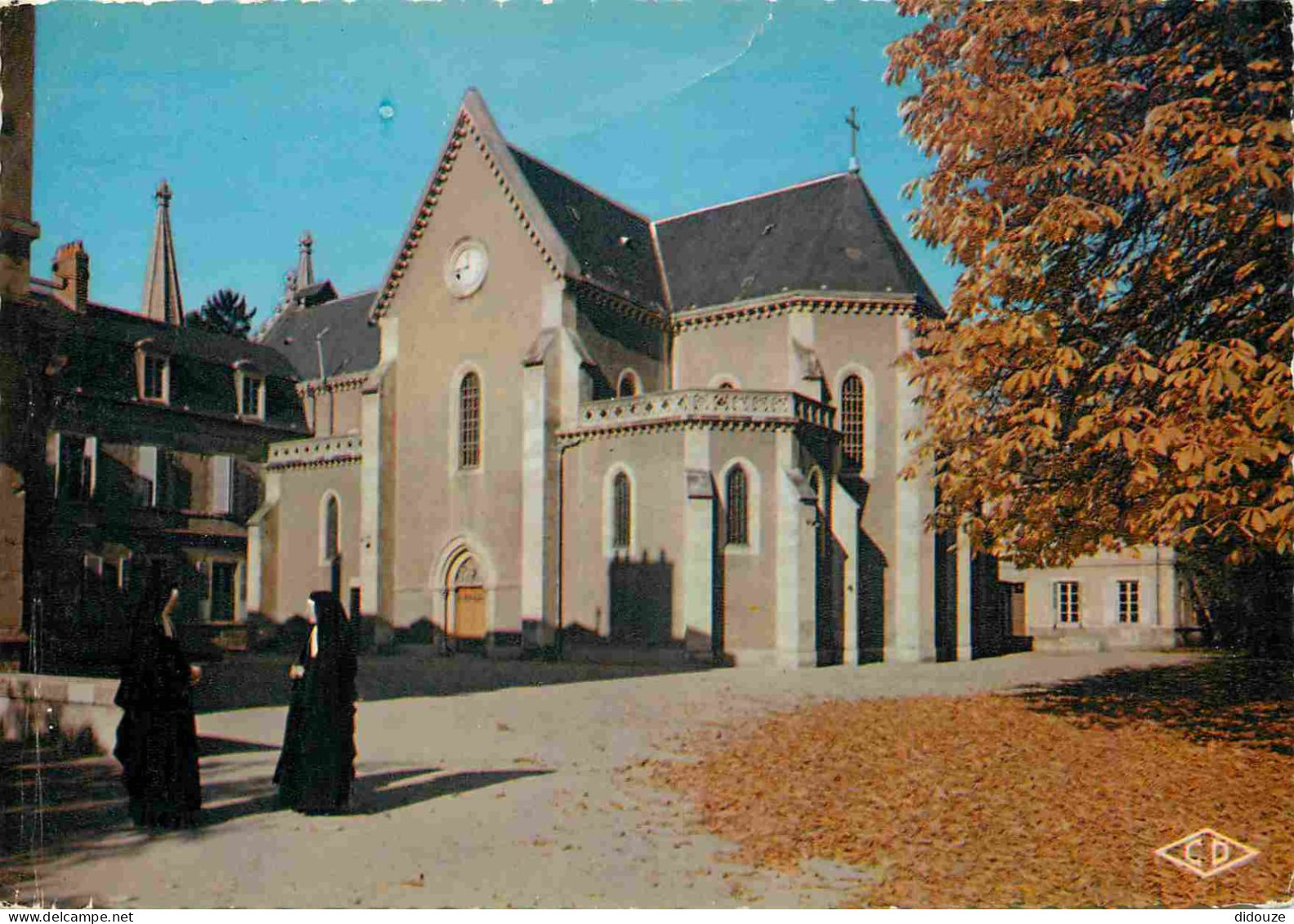 58 - Nevers - Couvent Saint Gildard - La Chapelle - Carte Dentelée - CPSM Grand Format - Voir Scans Recto-Verso - Nevers