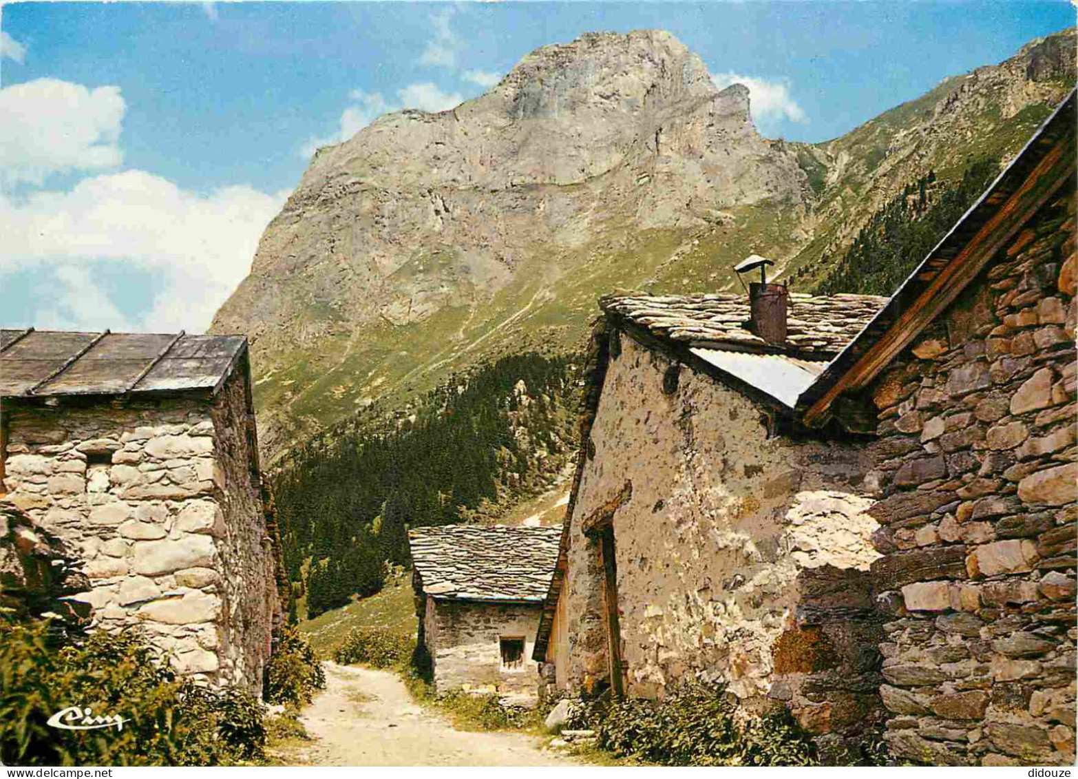 73 - Pralognan La Vanoise - Village Des Prioux Et Roc De La Valette - CPM - Voir Scans Recto-Verso - Pralognan-la-Vanoise