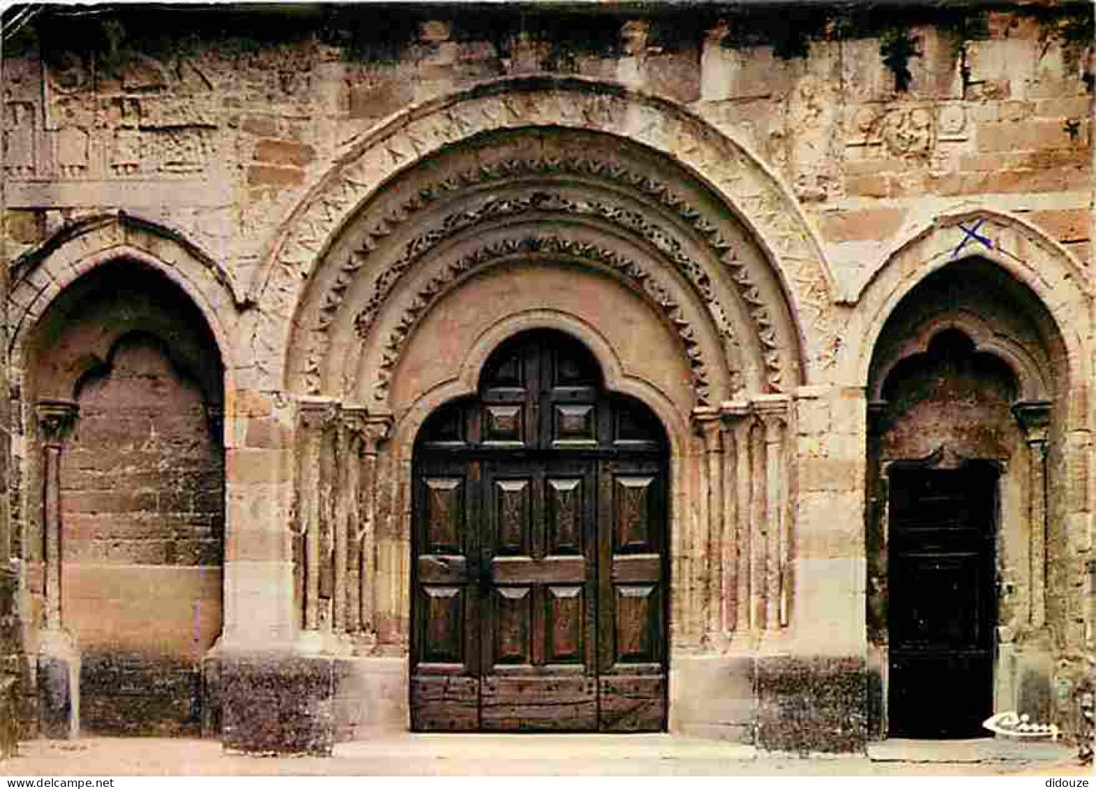 84 - Valréas - Porte D'entrée Monumentale De L'Eglise Notre-Dame - CPM - Voir Scans Recto-Verso - Valreas