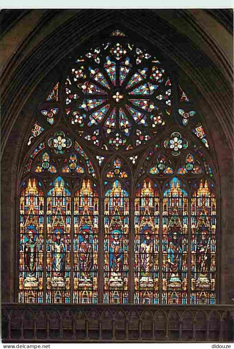 Art - Vitraux Religieux - Cathédrale De Bayeux - Verrière Du Croisillon Nord - Les Evqeques - CPM - Voir Scans Recto-Ver - Quadri, Vetrate E Statue