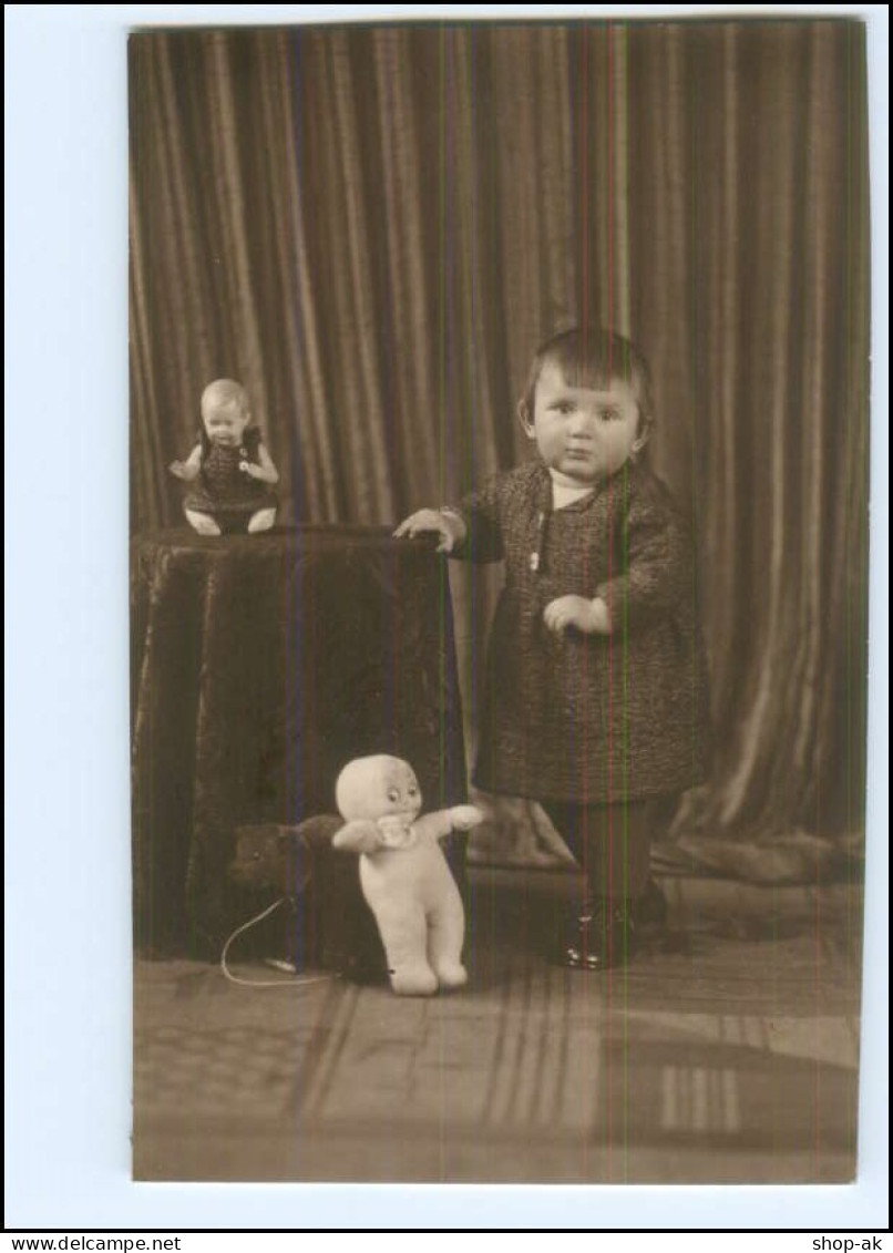 Y24263/ Mädchen Kind Mit Stofftier Und Puppe Foto AK  Ca.1935 - Spielzeug & Spiele