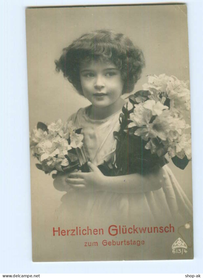 U2992/ Geburtstag Mädchen Mit Blumen Foto AK - Birthday