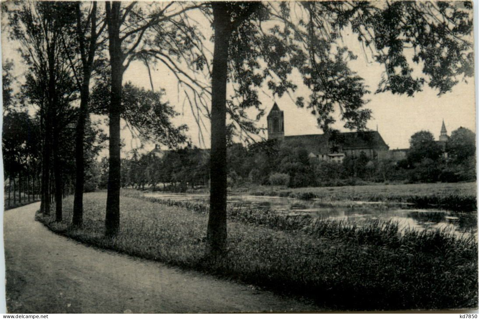 Güstrow, Promenade Mit Dom-Kirche - Güstrow