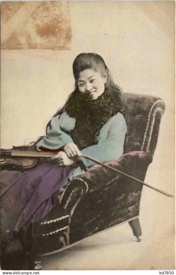 Japan - Frau Mit Geige - Other & Unclassified