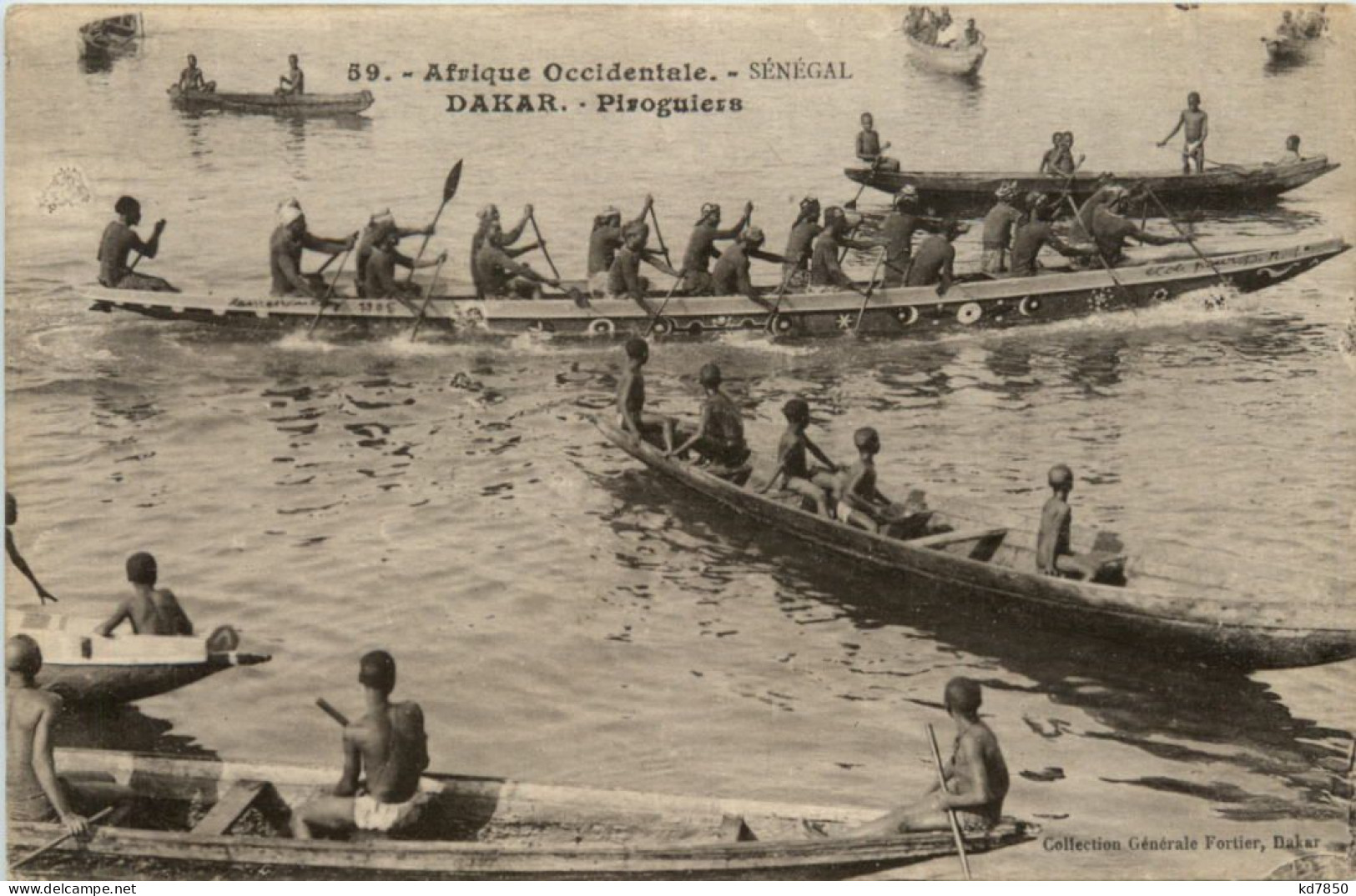 Dakar - Piroguiers - Senegal