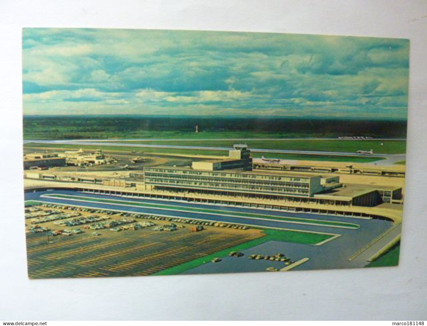 Montreal International Airport - Aéroport - - Aérodromes