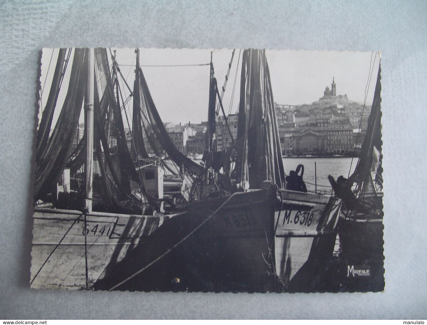 D 13 - Marseille - Un Coin Du Vieux Port Et N.-D. De La Garde - Vieux Port, Saint Victor, Le Panier