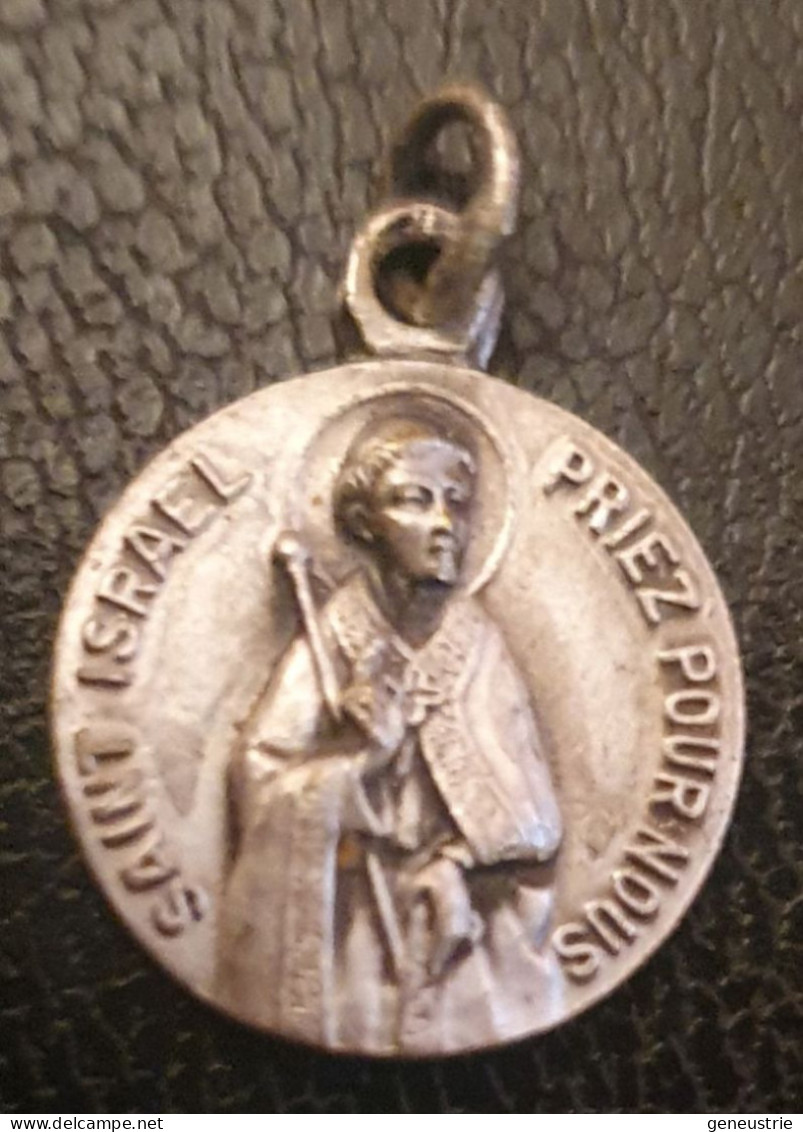 Rare Pendentif Médaille Religieuse Argenté Milieu XXe "Saint Israël & Saint Théobald Du Dorat" Religious Medal - Religion & Esotérisme