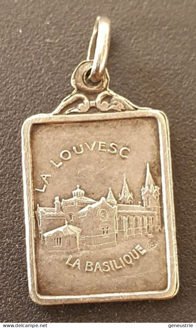 Pendentif Médaille Religieuse Début XXe Argenté "Saint Jean-François Régis / Basilique De Lalouvesc" Religious Medal - Religione & Esoterismo