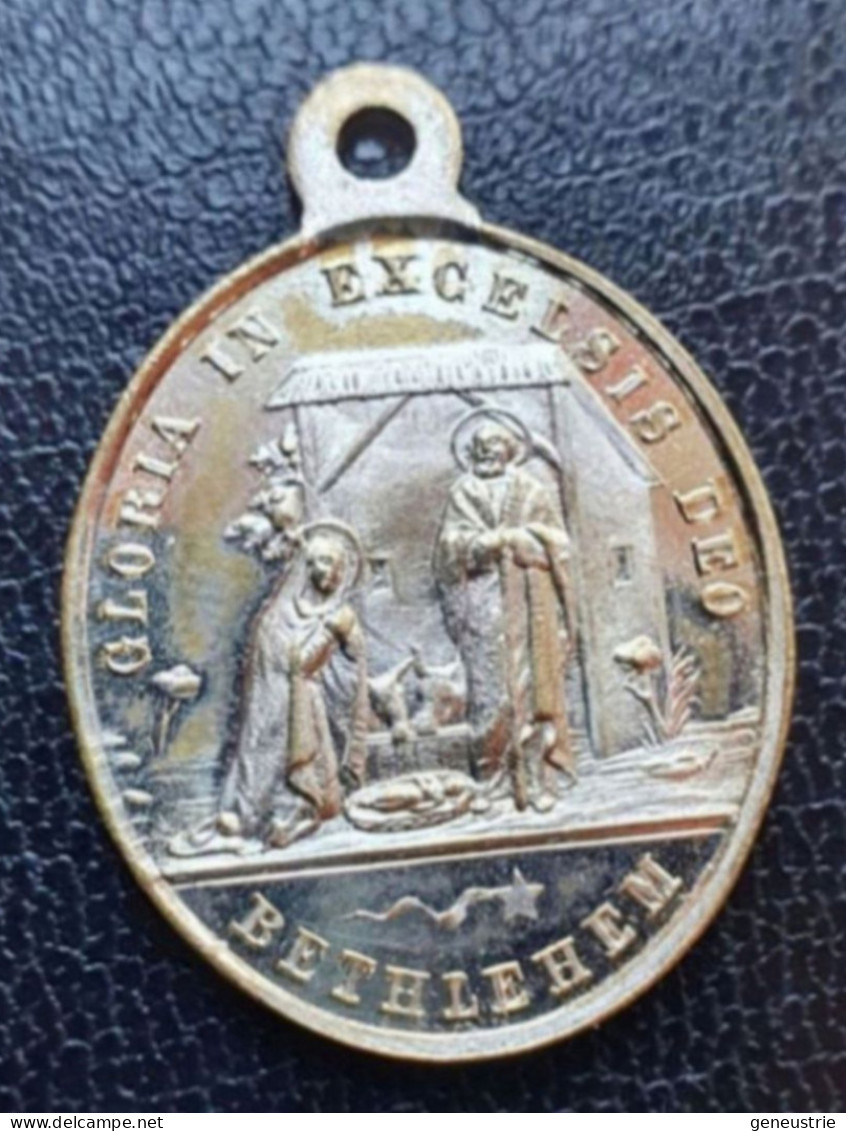 Beau Pendentif Médaille Religieuse Bronze Argenté Fin XIXe "La Sainte Famille - Bethléem" Religious Medal - Religión & Esoterismo