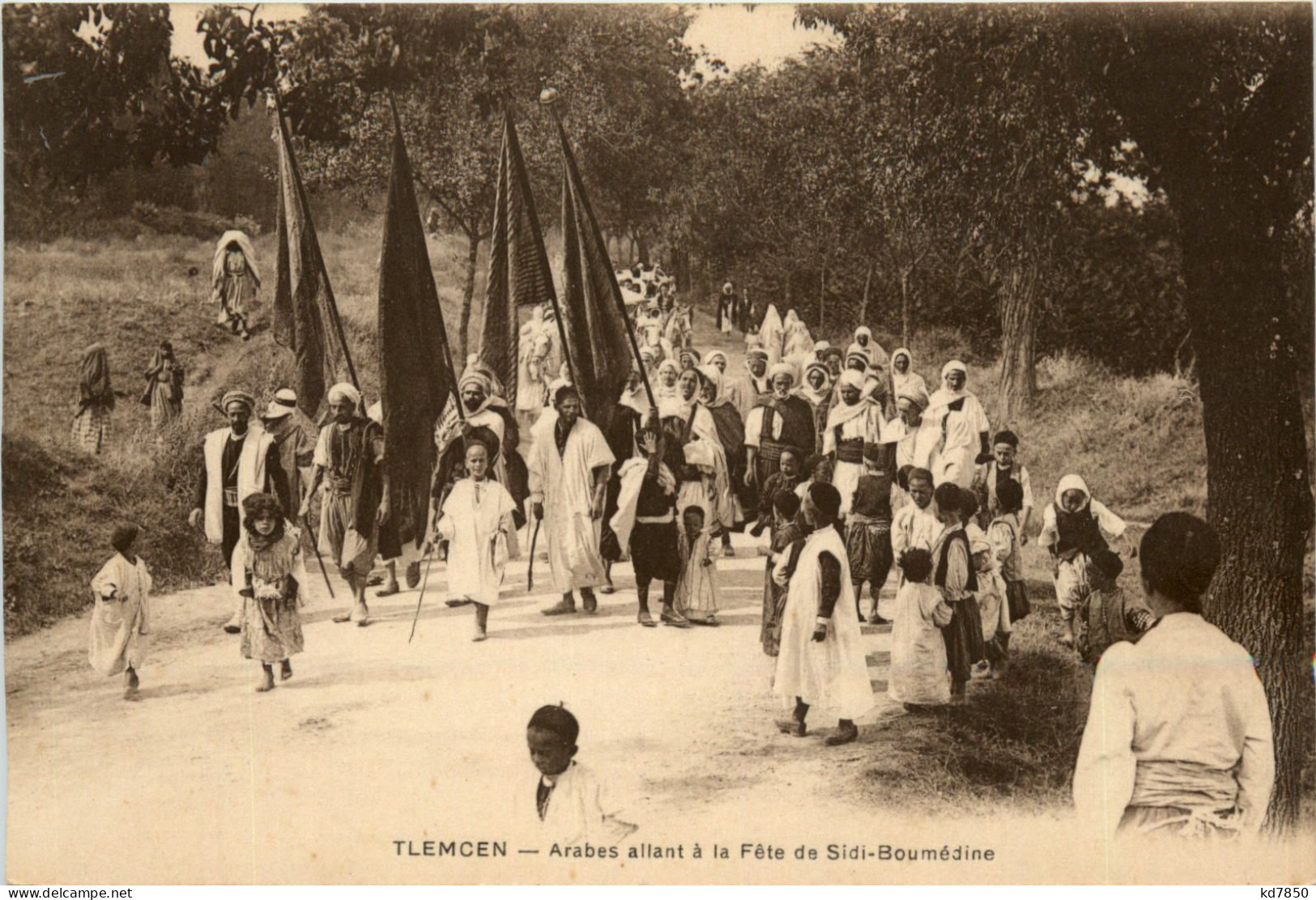 Tlemcen, Arabes Allant A La Fete De Sidi-Boumedine - Tlemcen