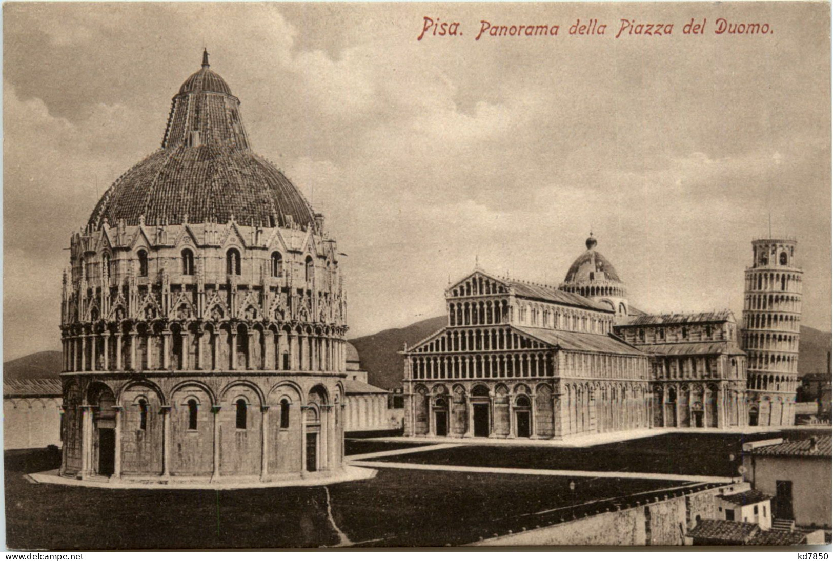 Pisa - Piazza Del Duomo - Pisa