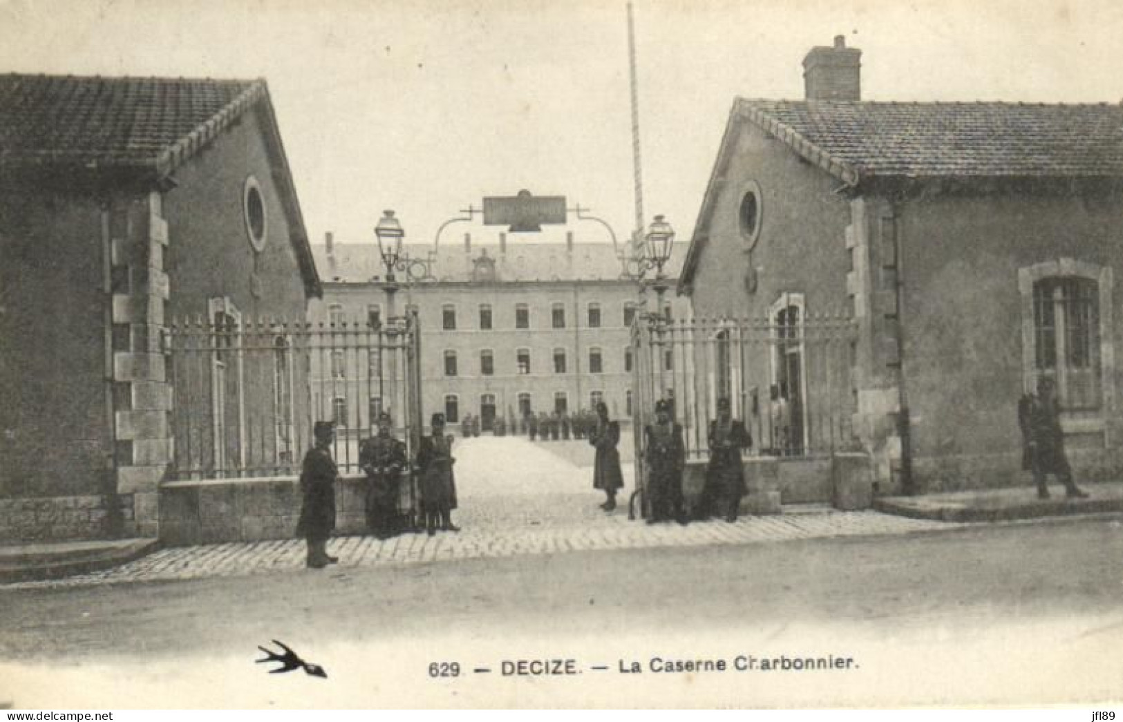 58 - Nièvre - Decize - La Caserne Charbonnier - 6602 - Decize