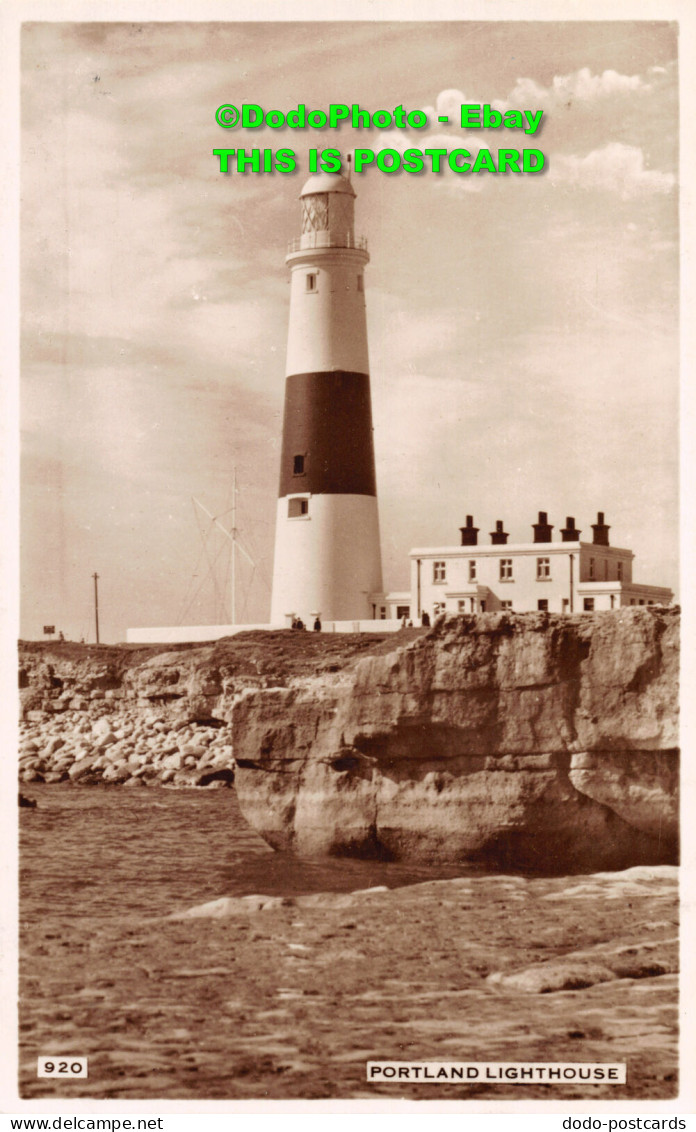 R396501 Portland Lighthouse. Dearden And Wade. Sunny South Real Photo - Monde