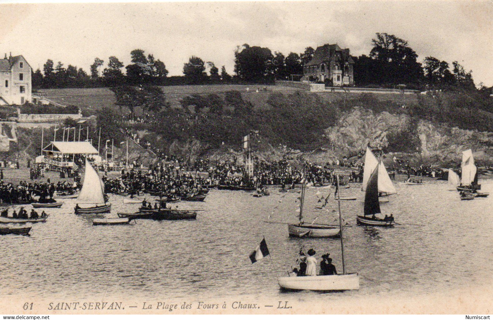 Saint-Servan Très Animée Plage Des Fours à Chaux Voiliers - Saint Servan