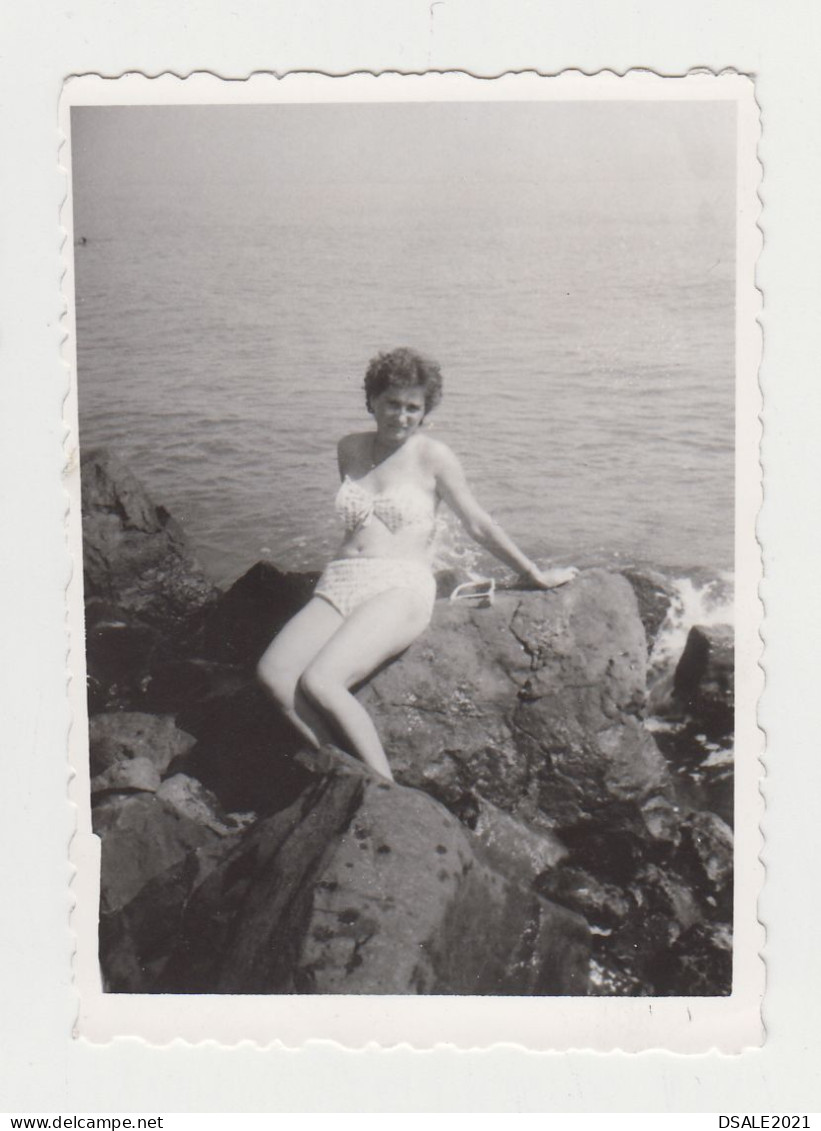 Woman, Lady With Swimwear, Summer Beach Portrait, Pin-up Vintage Orig Photo 6x8.5cm. (15046) - Pin-Ups