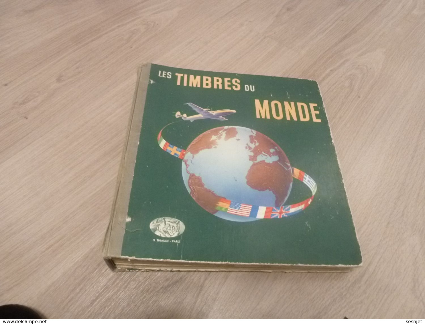 Album Thiaude - Les Timbres Du  Monde - 438 Pages - Année 1960 - - Autres & Non Classés