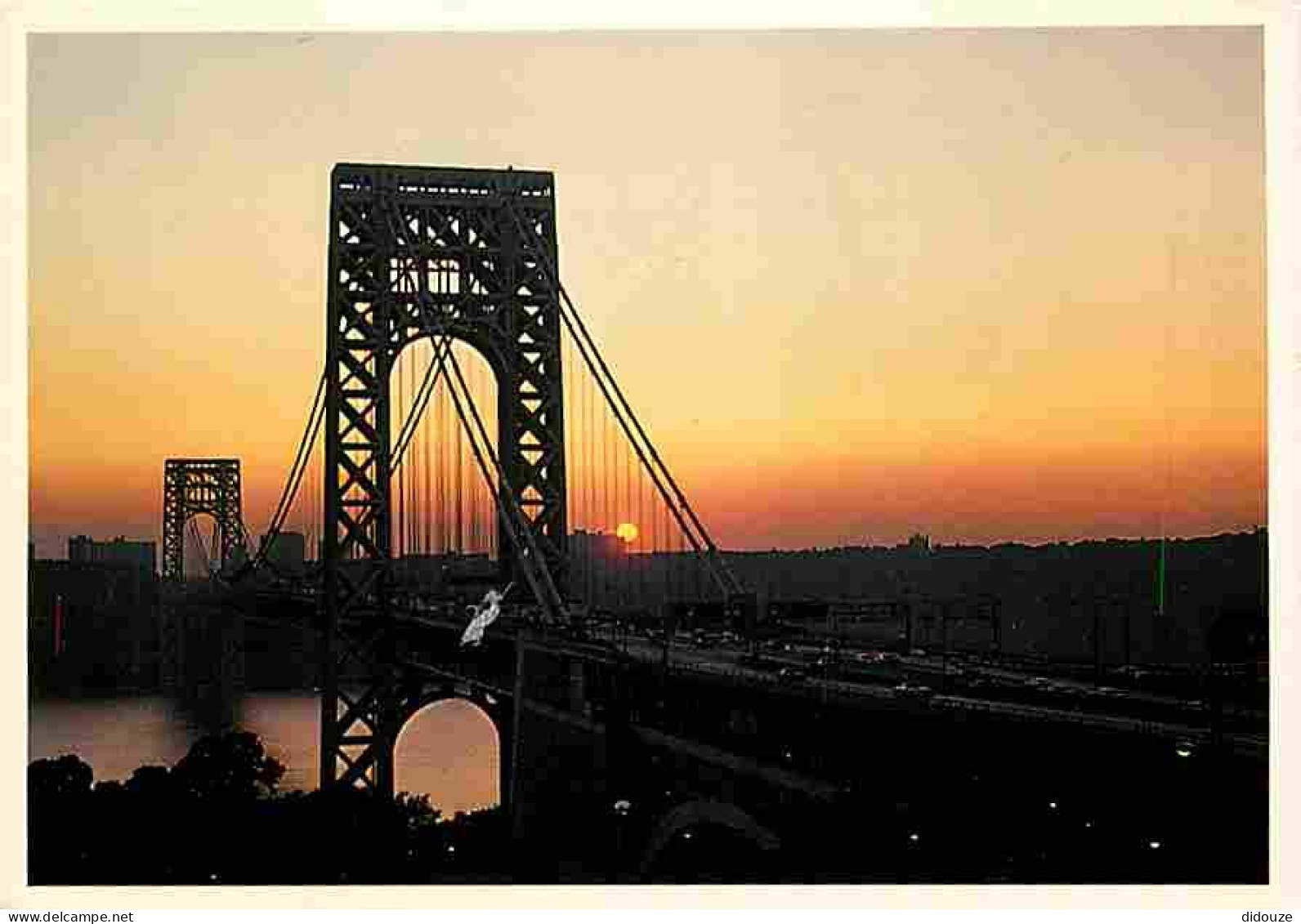 Etats Unis - New York - The George Washington Bridge And Hudson River At Sundown - Pont - Coucher De Soleil - Carte Neuv - Hudson River