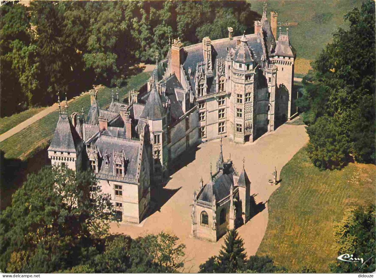 18 - Meillant - Le Chateau - Vue Aérienne - CPM - Carte Neuve - Voir Scans Recto-Verso - Meillant