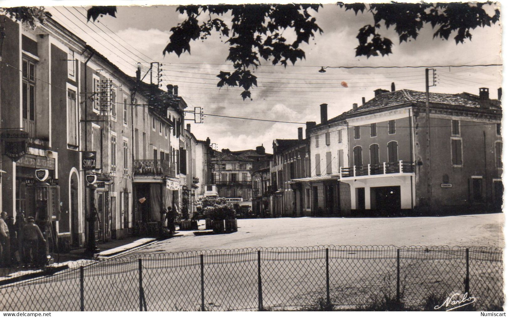 Clairac Animée Rue J. D'Avres Station-Service BP - Autres & Non Classés