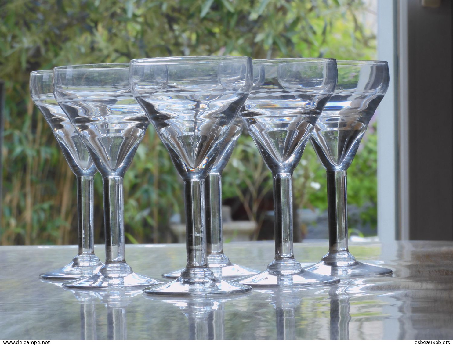 -6 ANCIENS VERRES De BISTROT Verres à Pieds Un Trait Gravé Sur Le Bord    E - Glasses