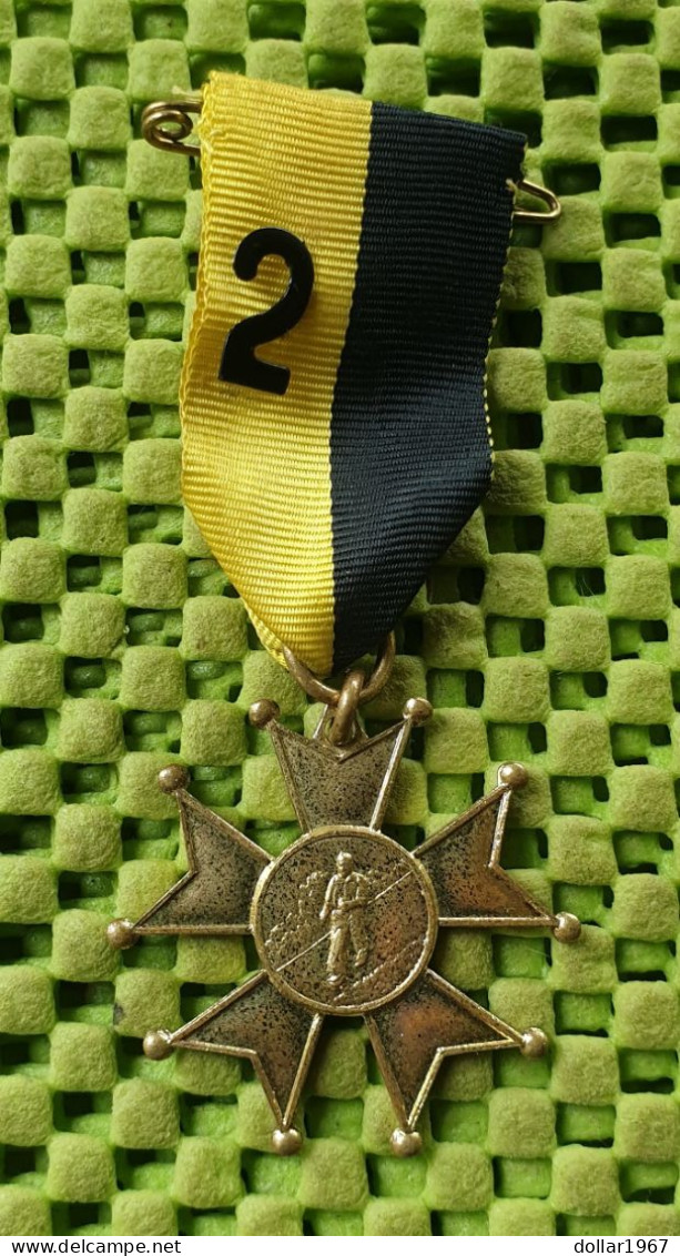 Medaile   :  .W.S.V. Nooit-Gedacht Oss 1957   ( Noord-Brabant ) -  Original Foto  !!  Medallion  Dutch - Altri & Non Classificati