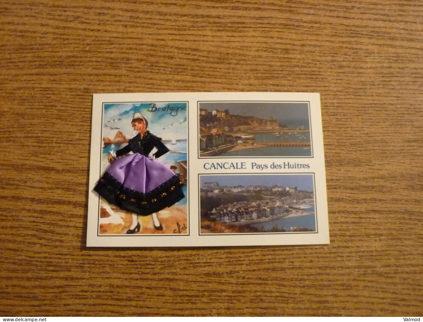 Carte Brodée "Bretagne - Cancale Pays Des Huitres"- Jeune Femme En Robe Brodée/tissu- 10x15cm Env. - Bestickt