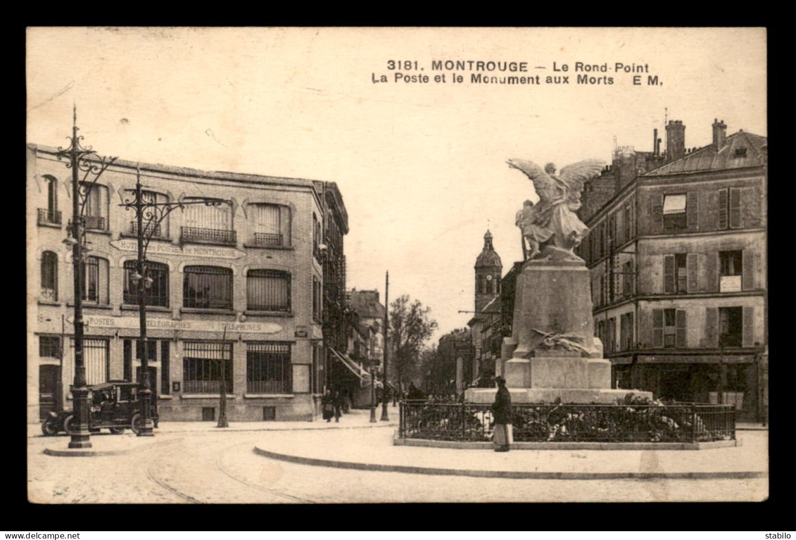 92 - MONTROUGE - LE ROND-POINT - LA POSTE ET LE MONUMENT AUX MORTS - TIMBRE TAXE 30 CTS - Montrouge